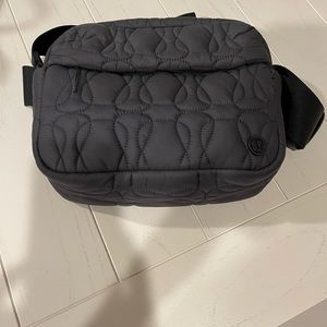 Lululemon crossbody purse, waterproof. Used once.